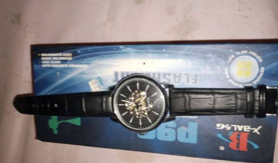 Emporio Armani للبيع