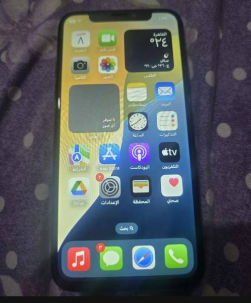 هاتف آيفون xs للبيع