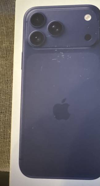 iPhone 17 للبيع