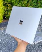 Microsoft surface laptop go للبيع