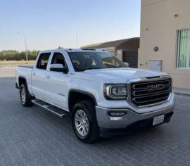 للبيع GMC وانيت سيرا  2018 Z71