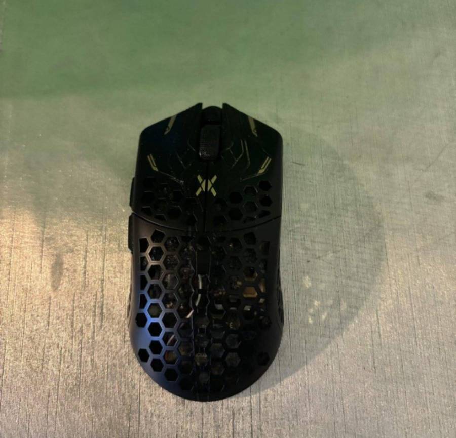 Finalmouse Ultralight X للبيع