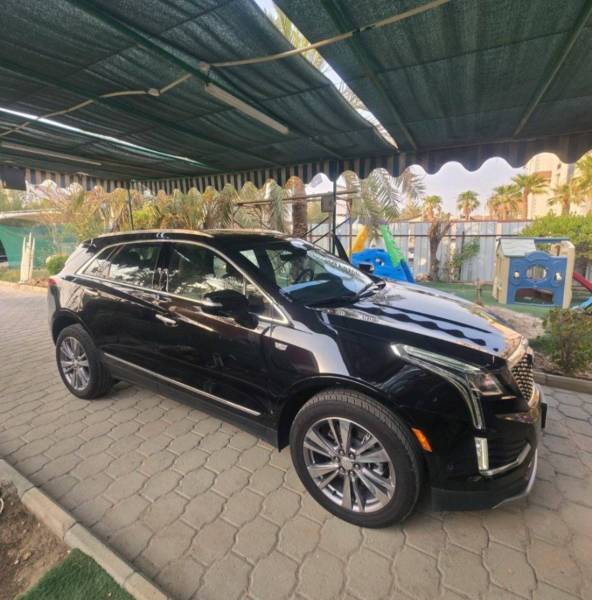 XT5 للبيع كاديلاك 2023