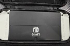 Nintendo switch oled للبيع