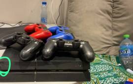 Ps4 contollers للبيع