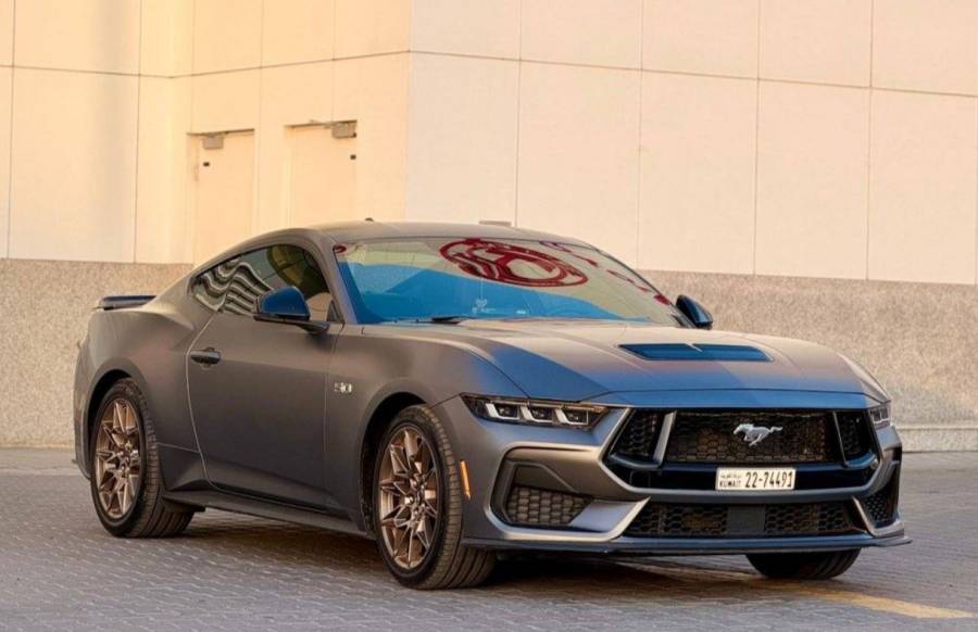 MUSTANG V8 FORD ٢٠٢٤ للبيع
