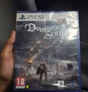Demon souls ps5 للبيع