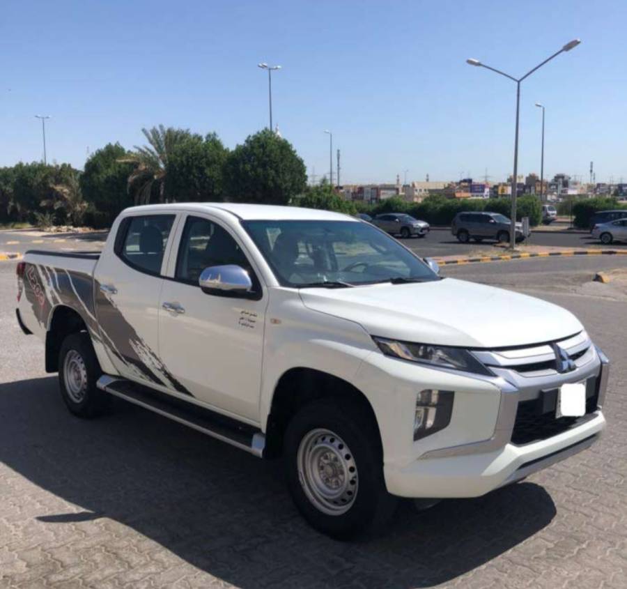 2023 L200 وانيت ميتسوبيشي للبيع 
