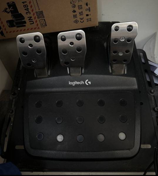 للبيع طقم دركسون لوجيتك G29