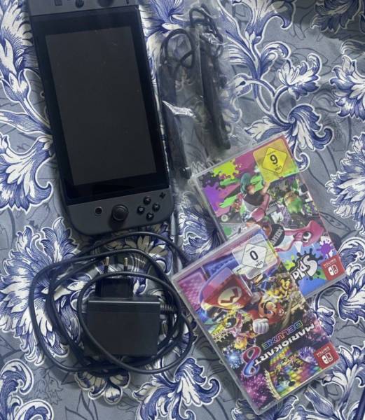 Nintendo switch oled للبيع