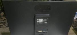 PC LG Monitor  للبيع 