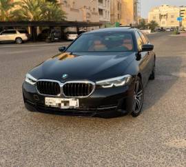 للبيع BMW520i 2022