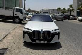 للبيع بي ام دبليو ٢٠٢٤ M sport 740i
