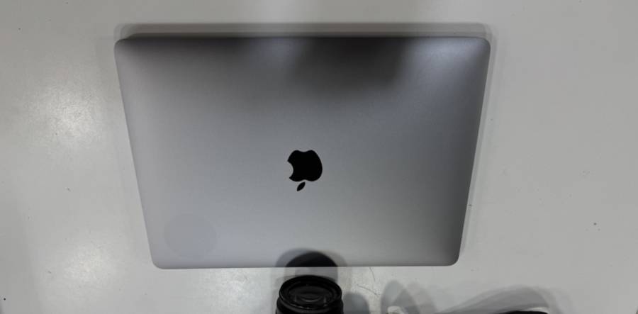 MacBook Pro 2019 للبيع