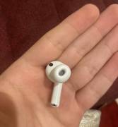 AirPods Pro 3 للبيع