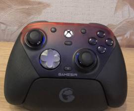 للبيع يد تحكم Gamesir الحترافيه