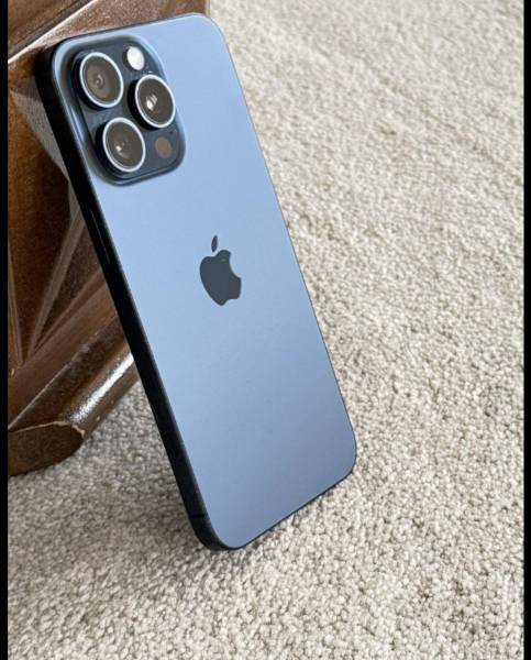 iPhone 15 pro Max للبيع 