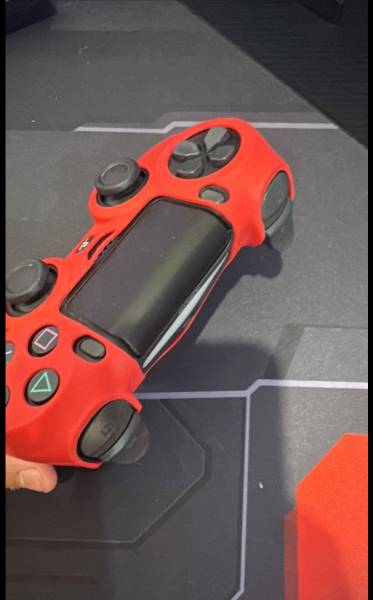 PS4 controller version 2 للبيع