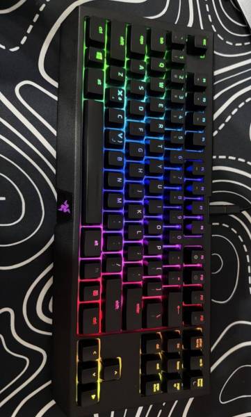 Razer Blackwidow V2 Chroma TE للبيع