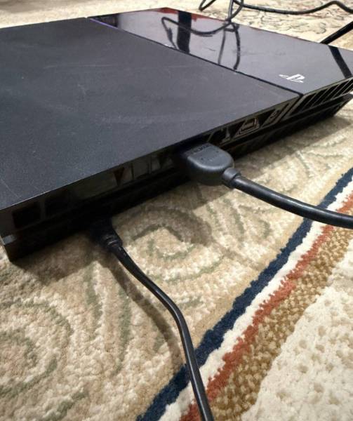 PS4 للبيع