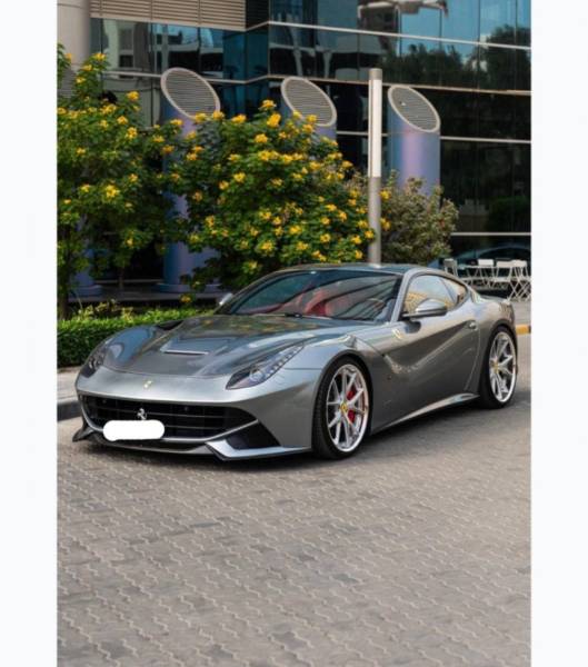 فيراري f12  2014 للبيع
