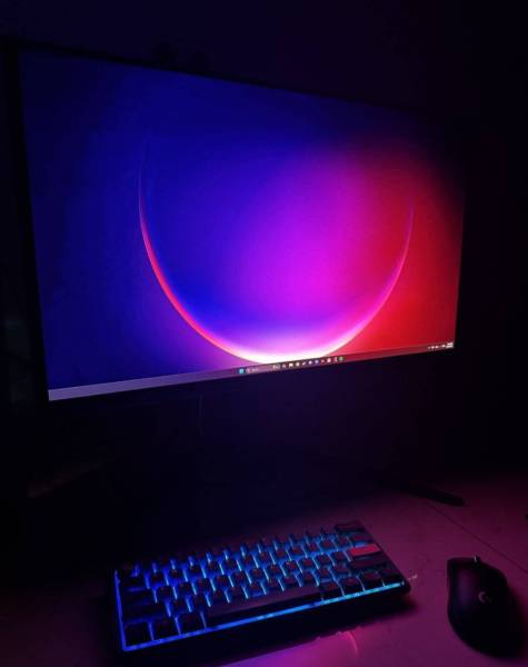 OLED 360Hz شاشه للبيع