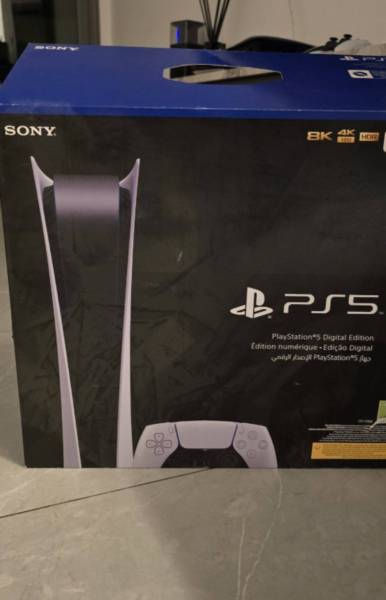 PlayStation 5 digital للبيع