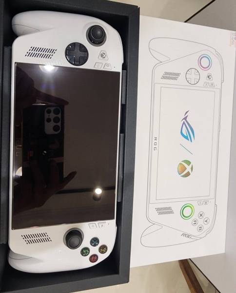 ASUS ROG Ally (Xbox Edition) للبيع