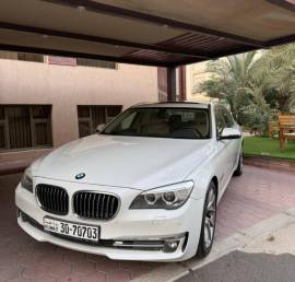للبيع بي ام دبليو 730Li 2014