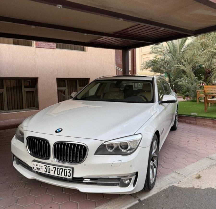 للبيع بي ام دبليو 730Li 2014