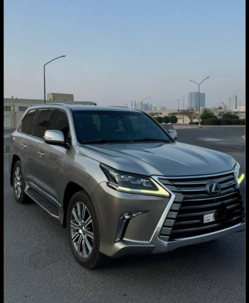 للبيع جيب لكزس LX570 2016 