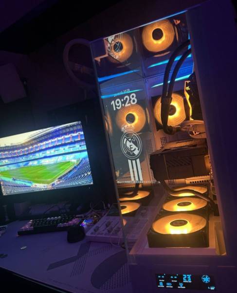 قيمنق قوي PC للبيع