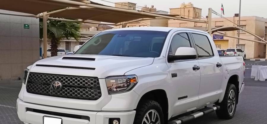 2020 TUNDRA TRD SPORT للبيع تويوتا 