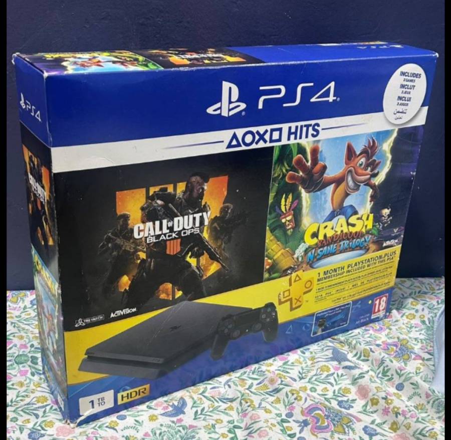 Ps4 Slim 1TB للبيع