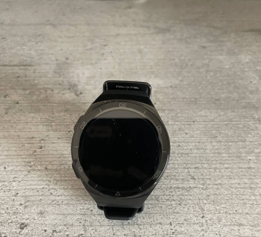 Huwaiwi GT2e smart watch للبيع