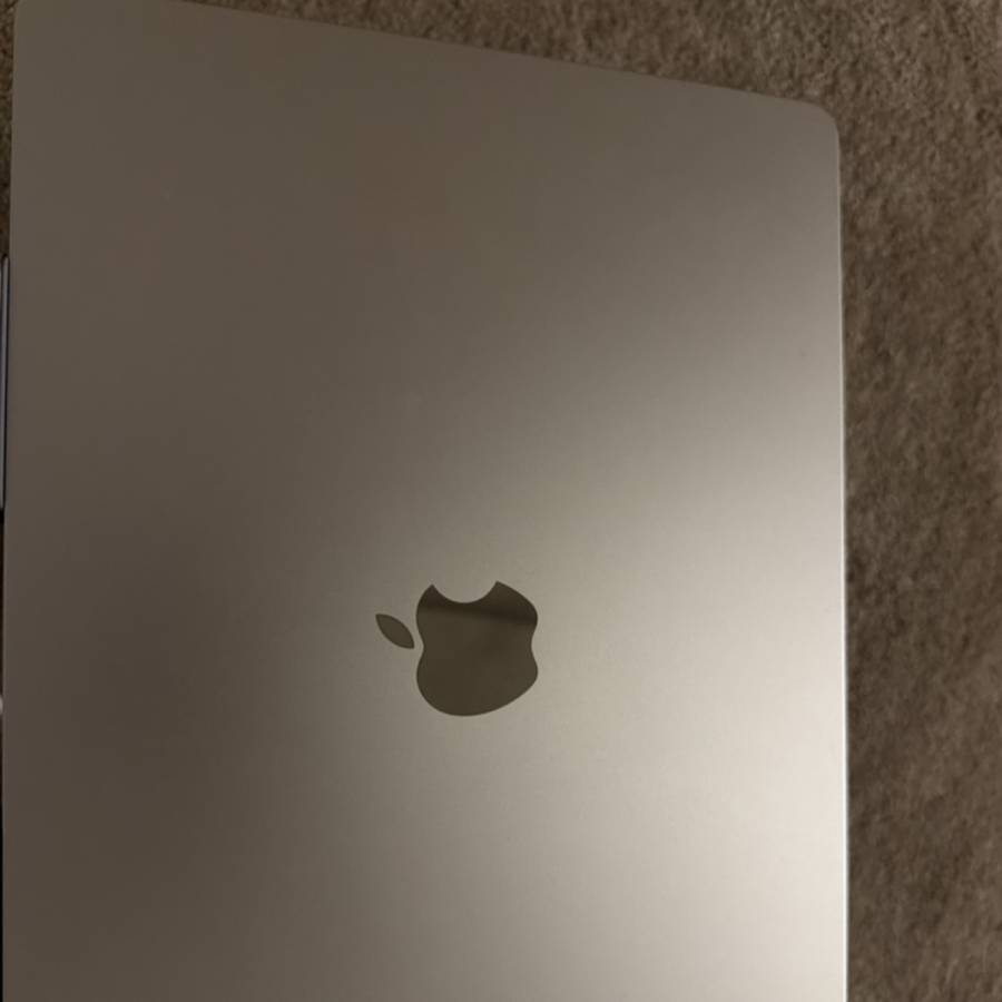 MacBook Air M42025 للبيع