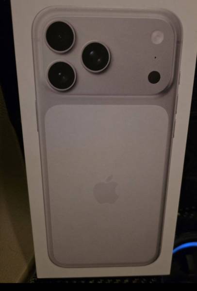 IPHONE 17 PRO MAX للبيع