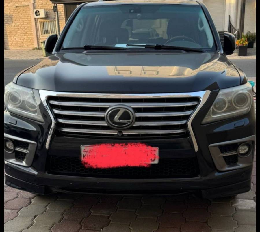 للبيع جيب لكزس LX570 2014
