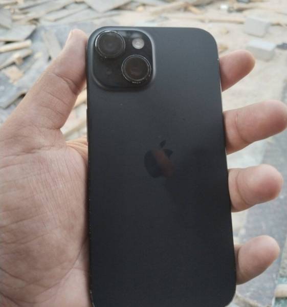 I phone 15 للبيع