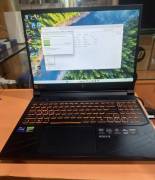 للبيع Acer nitro V16 