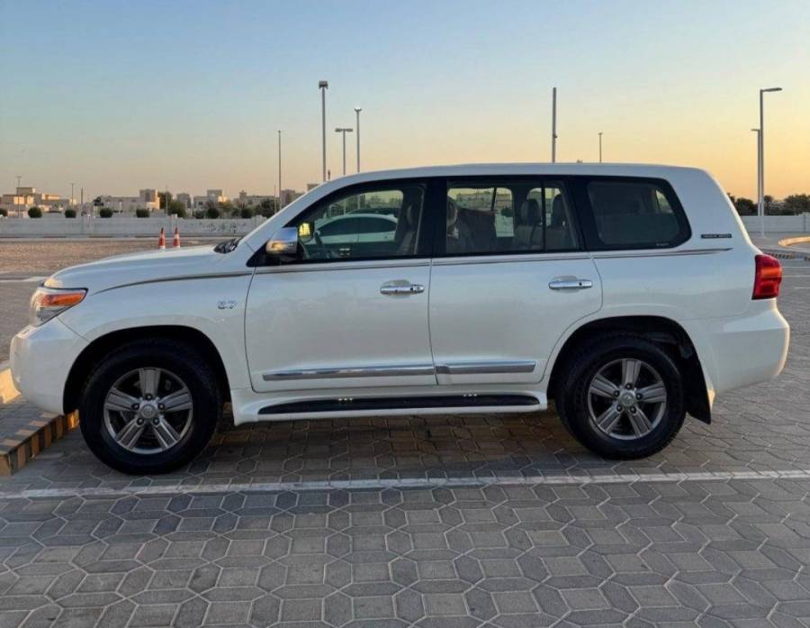 للبيع تويوتا VXR 2015 