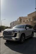 للبيع لاندكروزر GXR 2023 