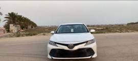 للبيع تويوتا كامري 2020