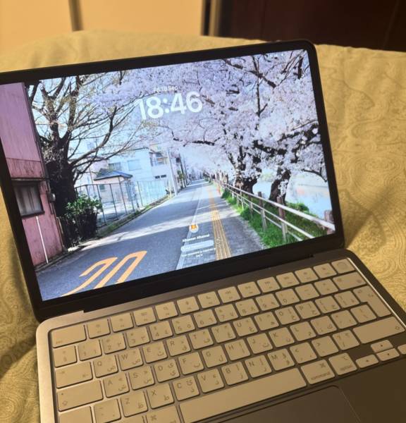 Mac Book Air للبيع 