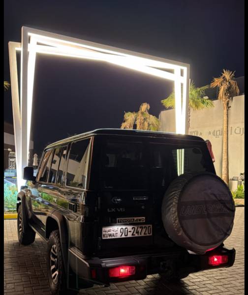 تويوتا لاندكروز LC76 V6  2025 للبيع