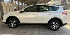 RAV4 2018 للبيع تويوتا 