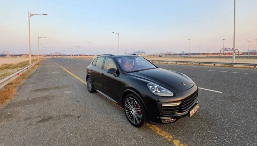 للبيع بورش كايين gts 2016