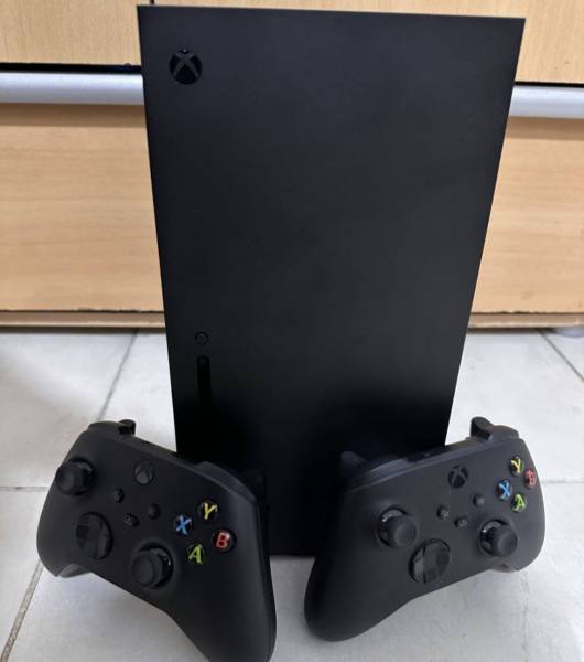 Xbox series X للبيع 