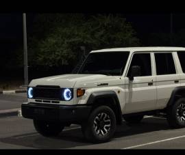 للبيع LAND CRUISER Lc76 4WD V6  2026 تويوتا 