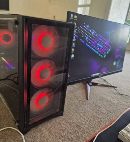 PC gaming للبيع